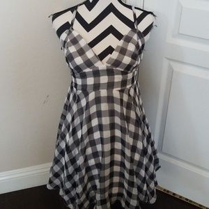 Lulus Gingham Dress NWOT